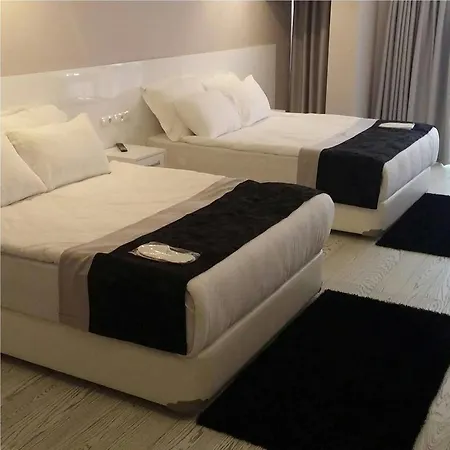 Отель Kremon Ушак