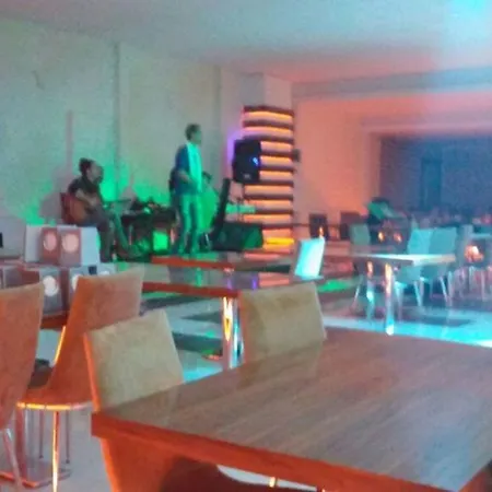 Kremon Hotel 2*